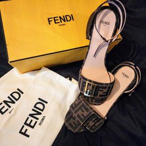 Fendi 35mm FF Buckle Ankle-Strap Sandals - Brand new -  Size: 9B / 39EU